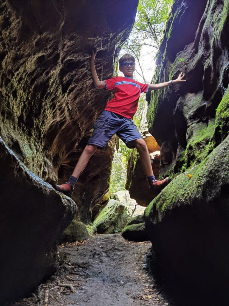 Erlebnis Felsenlabyrinth - großes Abenteuer für kleine Leute