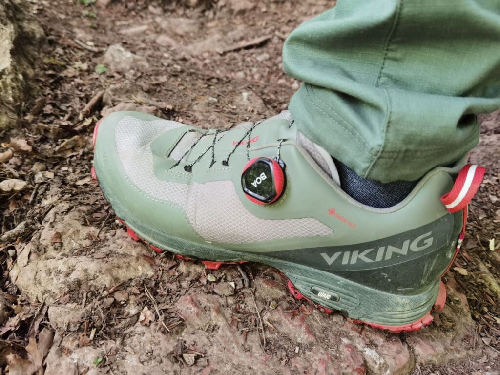 Solche Wanderschuhe empfehlen wir: Hier das aktuelle Modell der VIKING Wanderschuhe - unserem Ausrüster für Kinder- und Erwachsenenschuhe