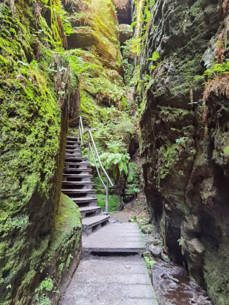 Felsenlabyrinth nahe der Bastei - die Schwedenlöcher