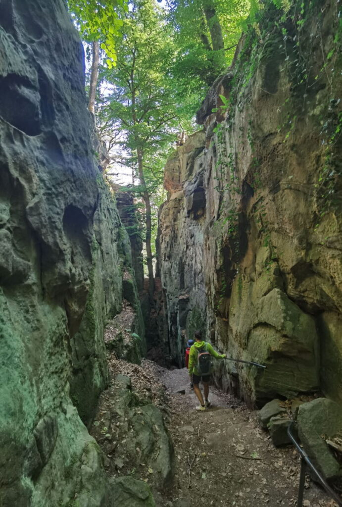 Felsenlabyrinth Teufelsschlucht in der Eifel