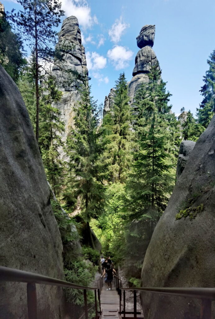 Adersbacher Felsenstadt Rundweg - immer der Markierung nach, über Leitern & Treppen